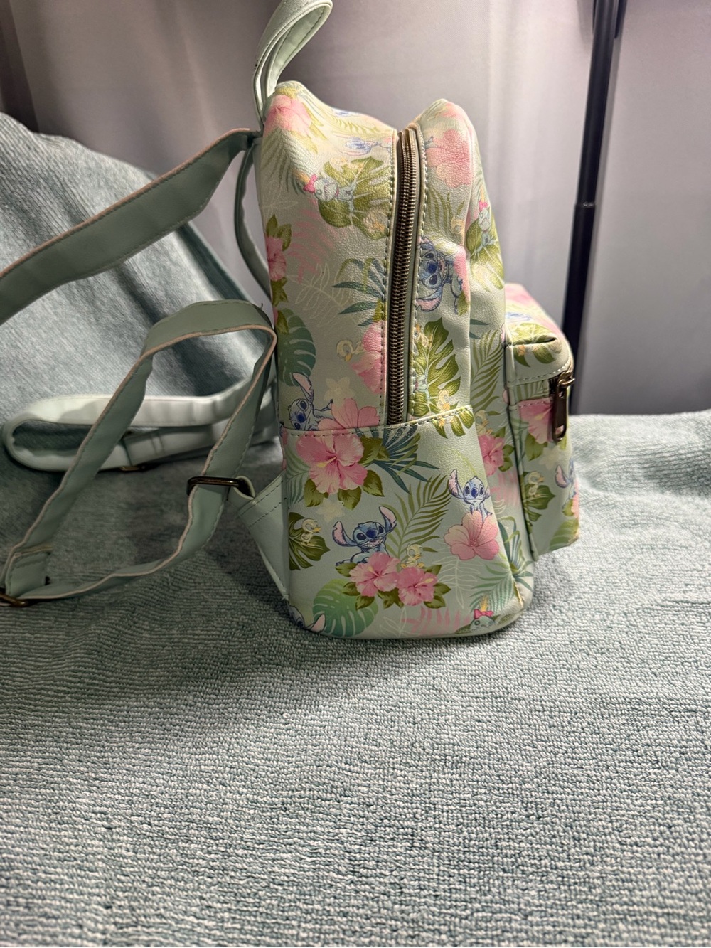 Loungefly Pastel Floral Stitch Mini Backpack - Picture 4 of 6